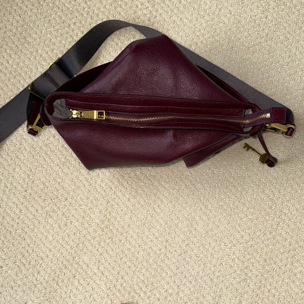 Fossil Deep Wine Leather Shoulder Bag - Picture 5 of 5
